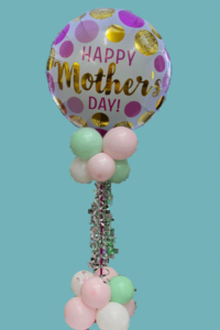 Classic Mother's Day Table Decoration